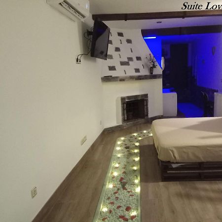 Suite Love Jacuzzi Uceda 외부 사진